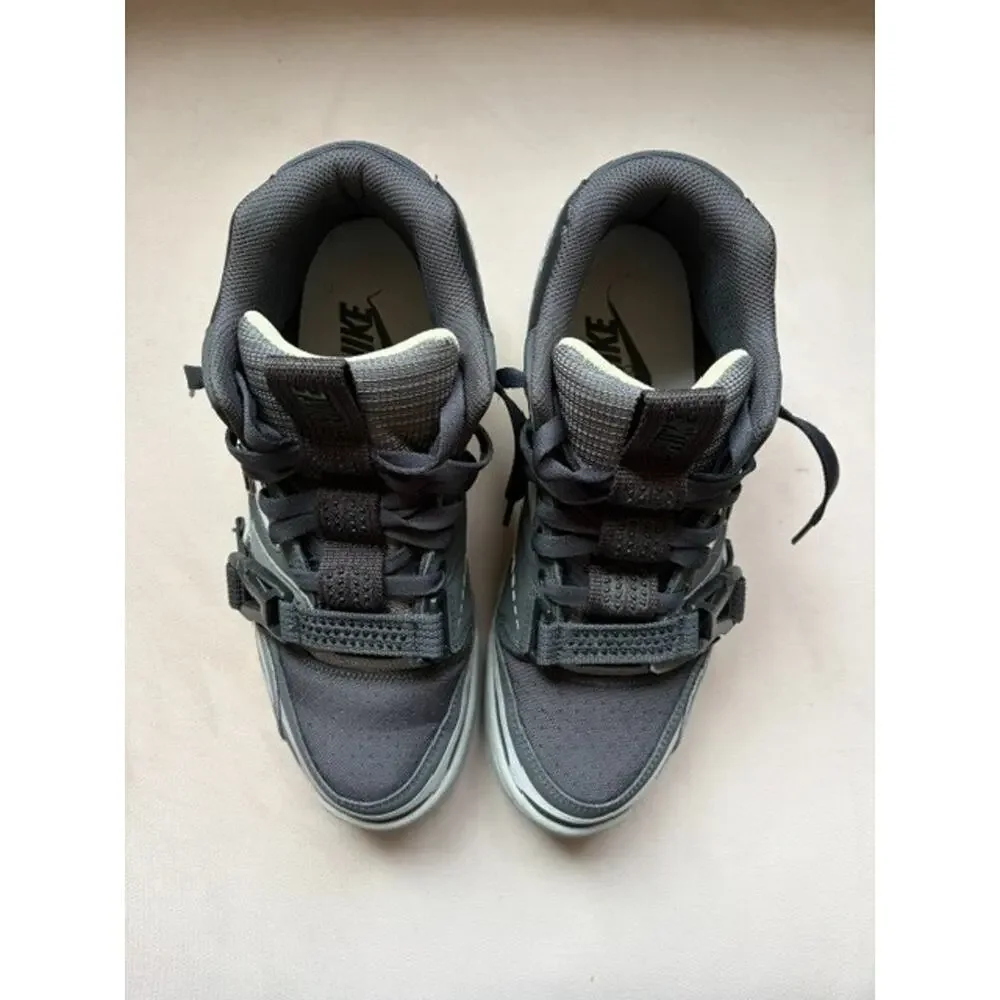 Excellent, Barely Worn Nike Air Trainer 1 SP Dark Smoke Grey Size 9.5 (0002)